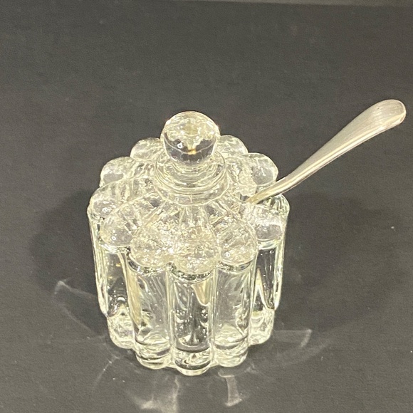 Vintage Pressed Glass Salt Cellar w/ Lid & Spoon - Picture 2 of 8